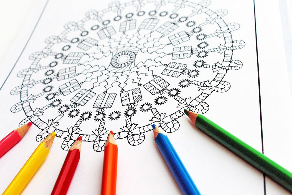 Merry Christmas : Festive coloring book with intricate designs